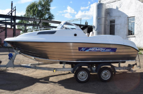 4 - Neman-550 с каютой 