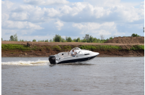 23 - Neman-550 с каютой 