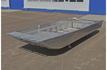 1 - Neman-520 Jonboat 